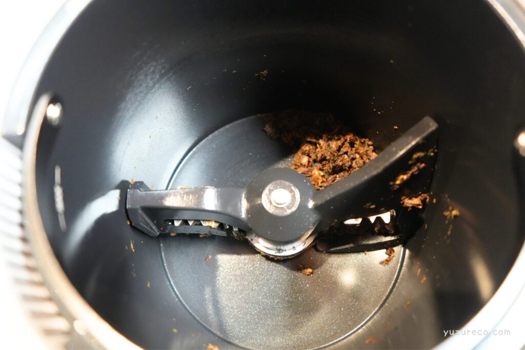 Natridyの生ごみ処理機で生ごみを乾燥&粉砕したときの写真。とても量が減っているのが分かる。